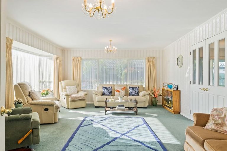 Photo of property in 9 Gimblett Court, Levin, 5510