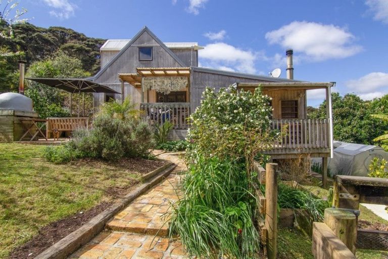 Photo of property in 295 Kanohi Road, Kaukapakapa, 0873