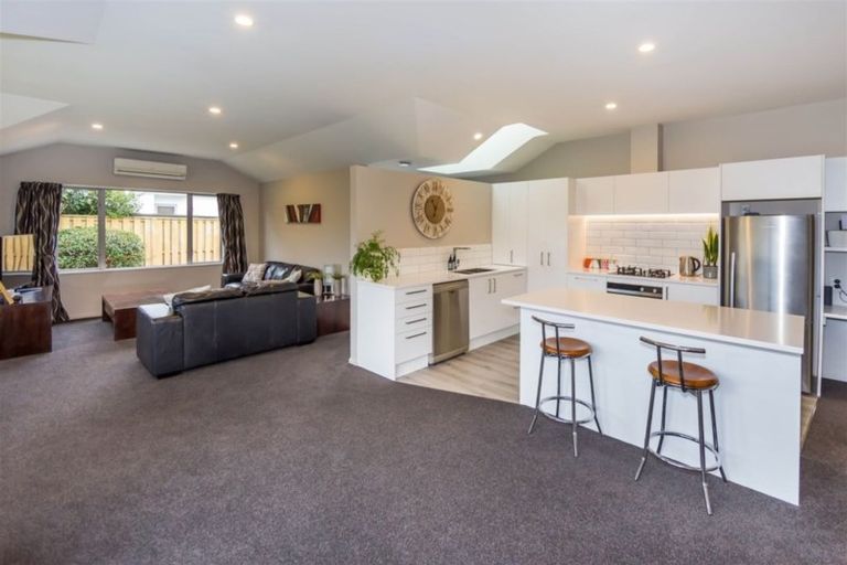 Photo of property in 37 Beechwood Drive, Northwood, Christchurch, 8051