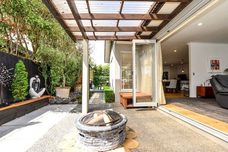 Photo of property in 43 The Esplanade, Huntington, Hamilton, 3210