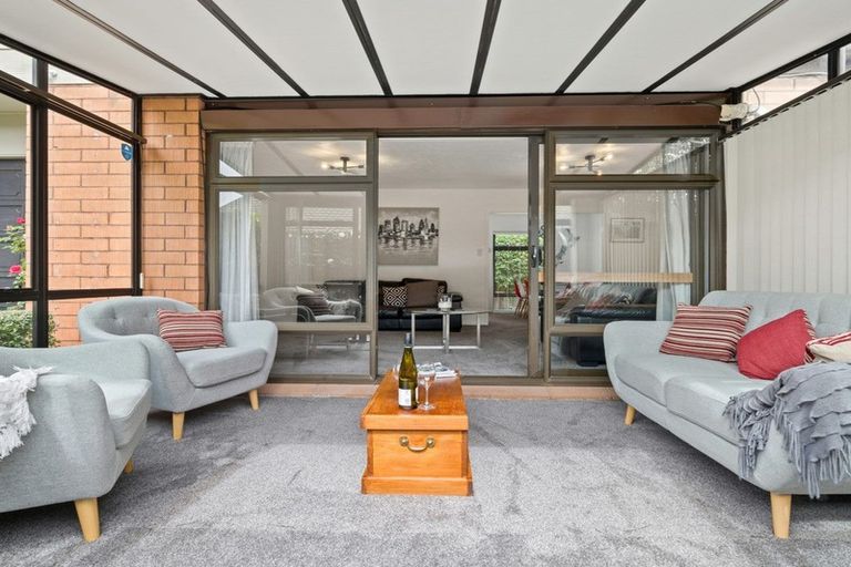 Photo of property in 3 Chatswood Place, Bishopdale, Christchurch, 8051