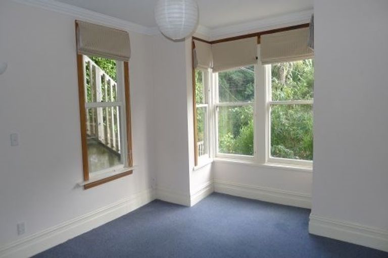 Photo of property in 123a Glenmore Street, Kelburn, Wellington, 6012