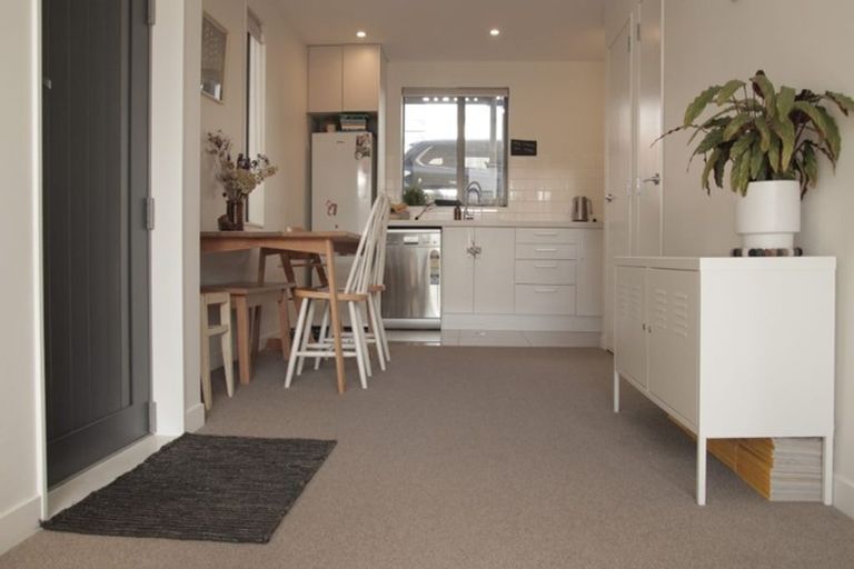 Photo of property in 7/24 Princess Terrace, Newtown, Wellington, 6021