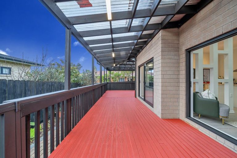 Photo of property in 29 Midhurst Avenue, Henderson, Auckland, 0612