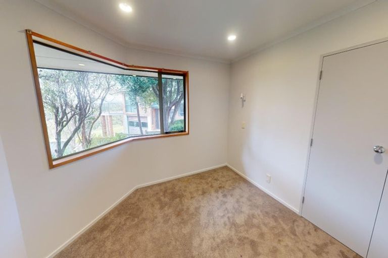 Photo of property in 34 Kilkenny Place, Fitzherbert, Palmerston North, 4410