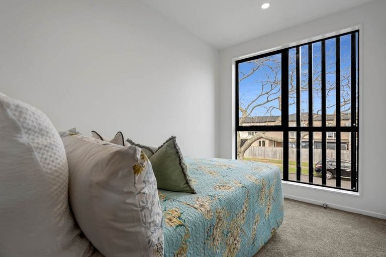 Photo of property in 17b Sturdee Road, Manurewa, Auckland, 2102