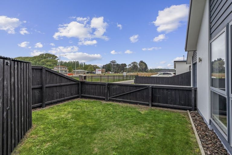 Photo of property in 129 Aviemore Drive, Highland Park, Auckland, 2010