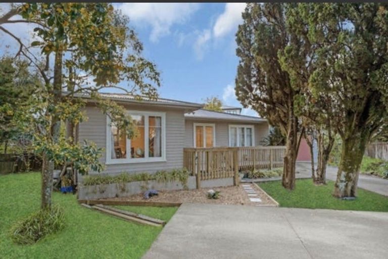 Photo of property in 38 Espalier Drive, Henderson, Auckland, 0612