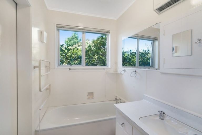 Photo of property in 1 Eely Point Road, Wanaka, 9305