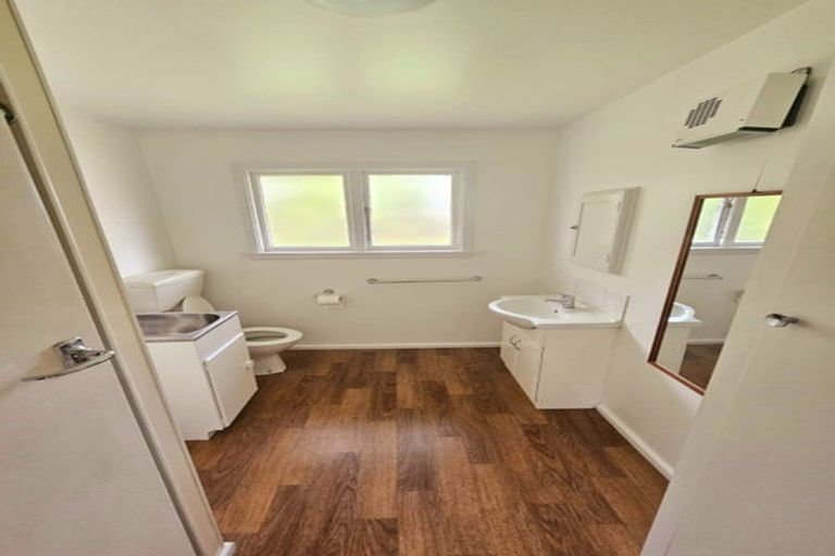 Photo of property in 2/22 Hanrahan Street, Upper Riccarton, Christchurch, 8041