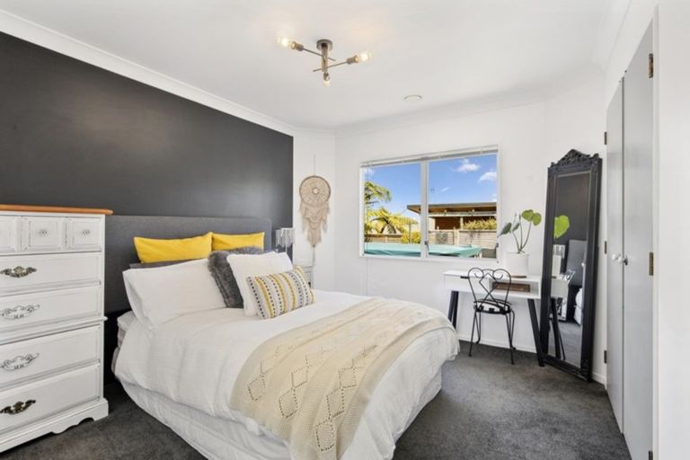 Photo of property in 115a Normandale Road, Normandale, Lower Hutt, 5010