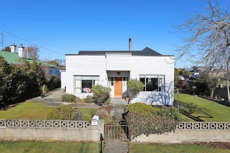Photo of property in 33 Mary Street, Winton, 9720