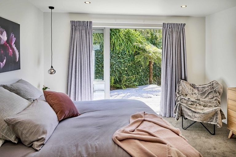 Photo of property in 12 Muri Road, Pukerua Bay, 5026