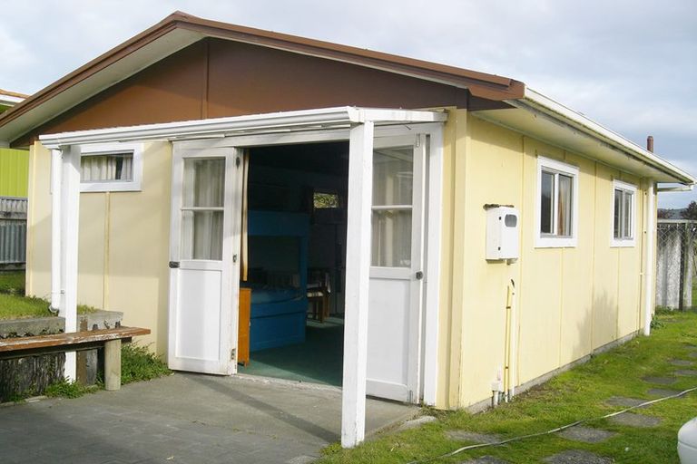 Photo of property in 10 Solander Street, Tolaga Bay, 4077