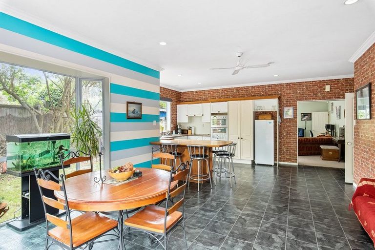 Photo of property in 39 Dale Road, Raumati South, Paraparaumu, 5032