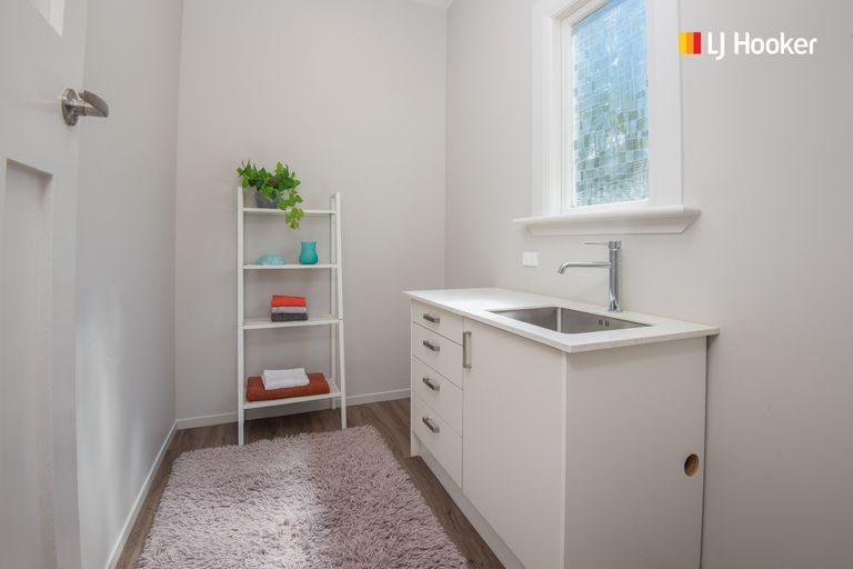 Photo of property in 14 Stone Street, Kenmure, Dunedin, 9011