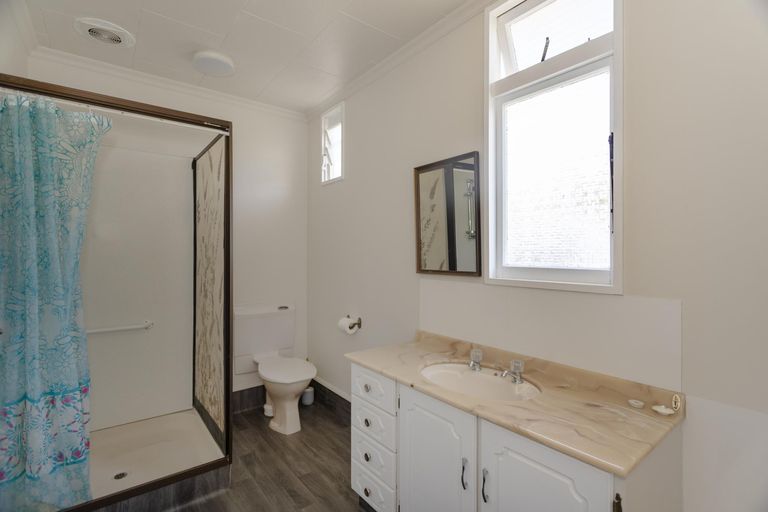 Photo of property in 56 Greta Street, South Hill, Oamaru, 9400