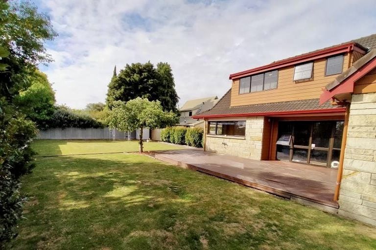 Photo of property in 100 Russell Street, Palmerston North, 4414
