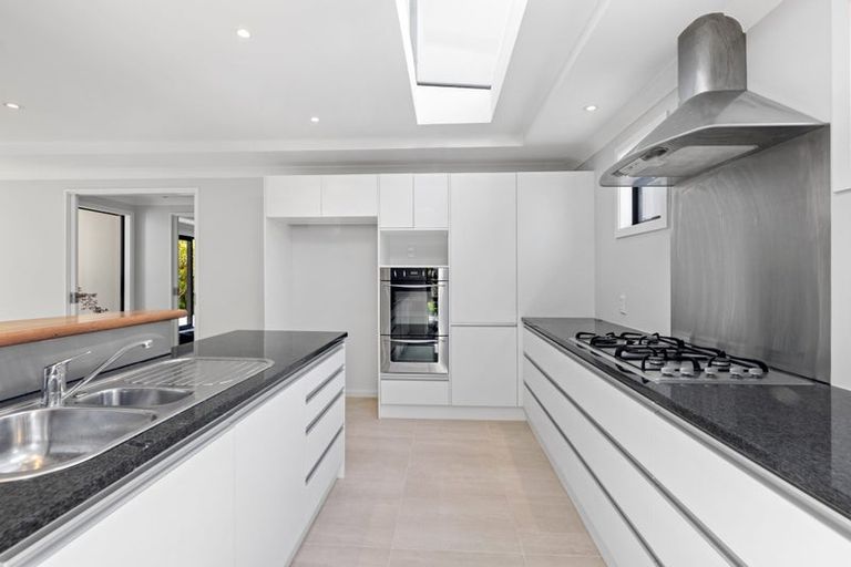 Photo of property in 31 Mcdougall Avenue, St Albans, Christchurch, 8014