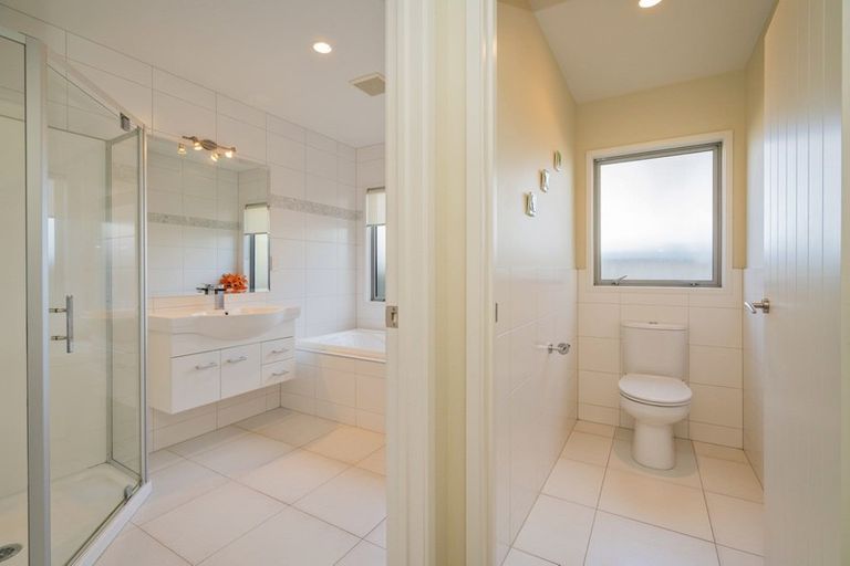 Photo of property in 18 Cobham Lane, Whitianga, 3510