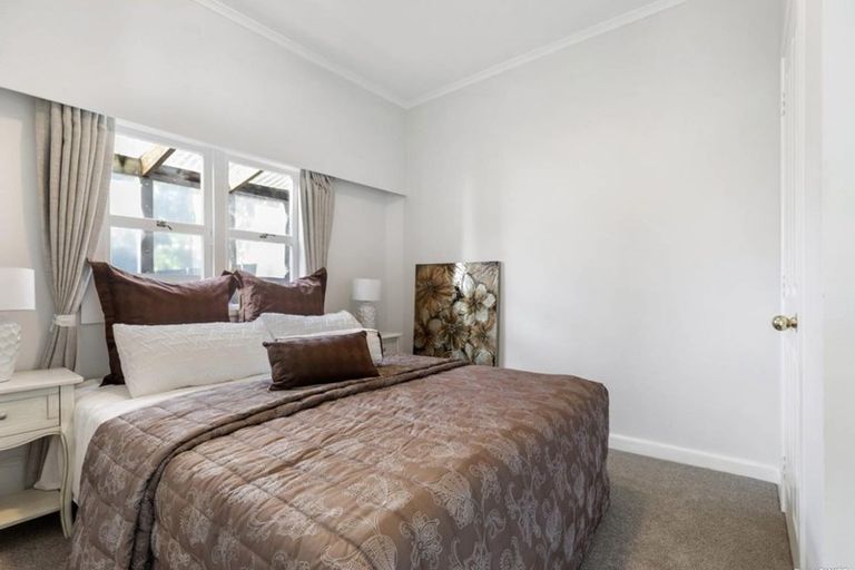 Photo of property in 1/22 Northumberland Avenue, Belmont, Auckland, 0622