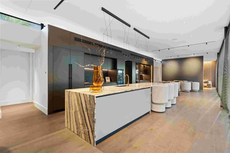 Photo of property in 32 Tuhaere Street, Orakei, Auckland, 1071