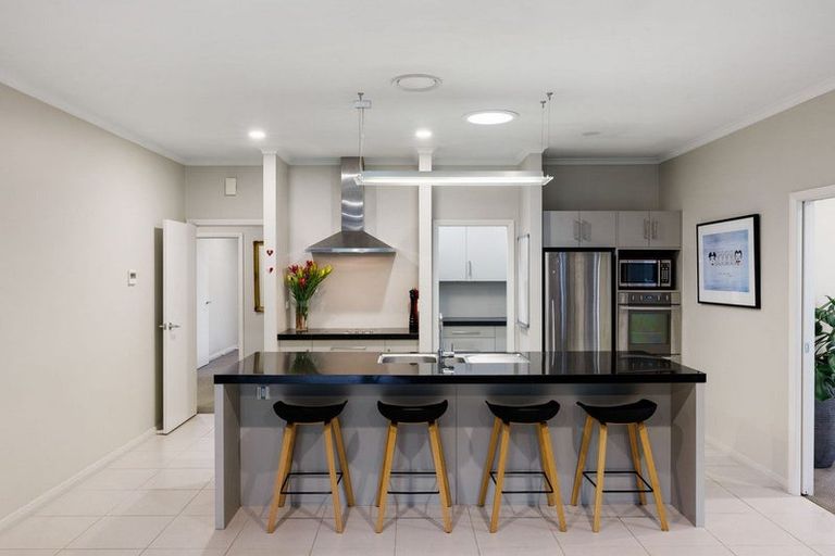 Photo of property in 4a Queen Street, Cambridge, 3434