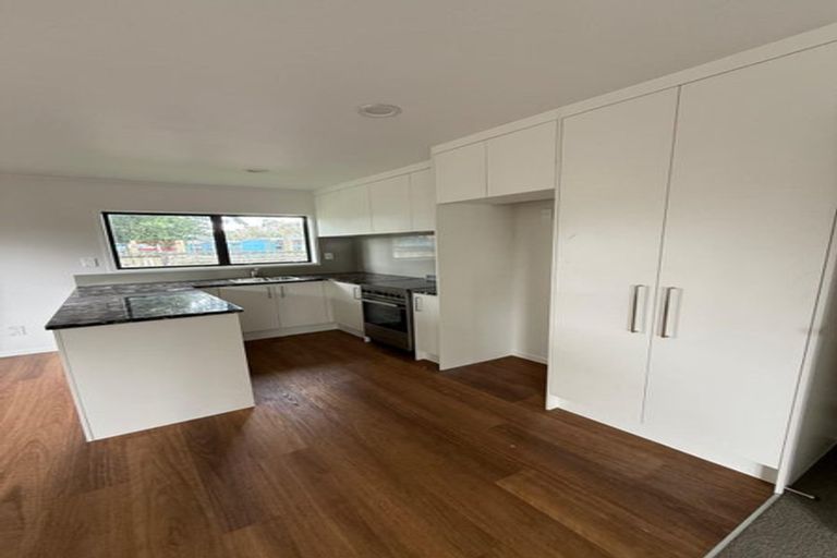 Photo of property in 2/70 Kelvin Road, Papakura, 2110