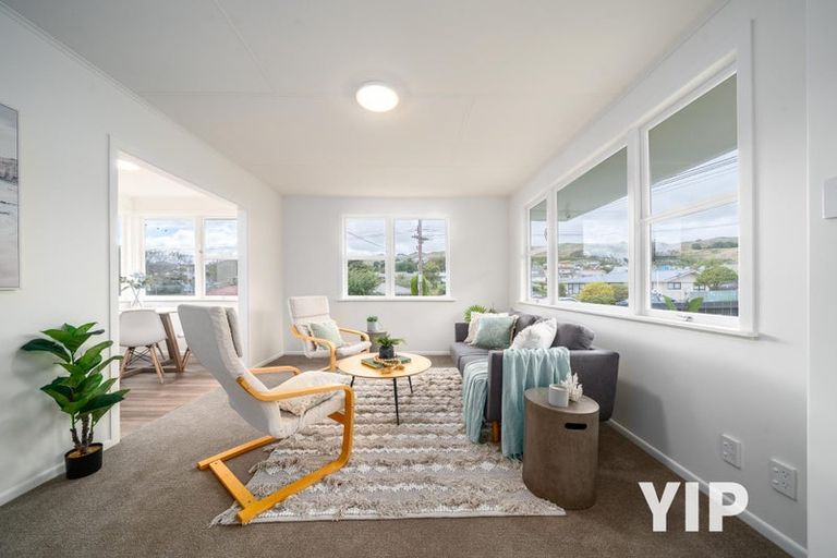 Photo of property in 133 Driver Crescent, Cannons Creek, Porirua, 5024