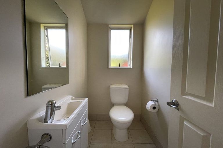 Photo of property in 83 Te Wharau Drive, Greenhithe, Auckland, 0632