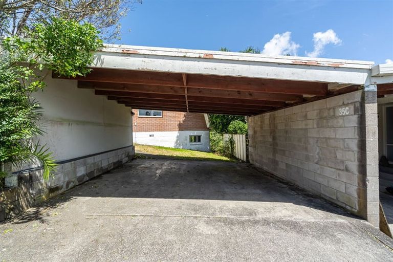 Photo of property in 2/35a Rangatira Road, Beach Haven, Auckland, 0626