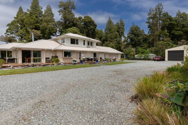 Photo of property in 233 Taramakau Highway, Kumara Junction, Kumara, 7875