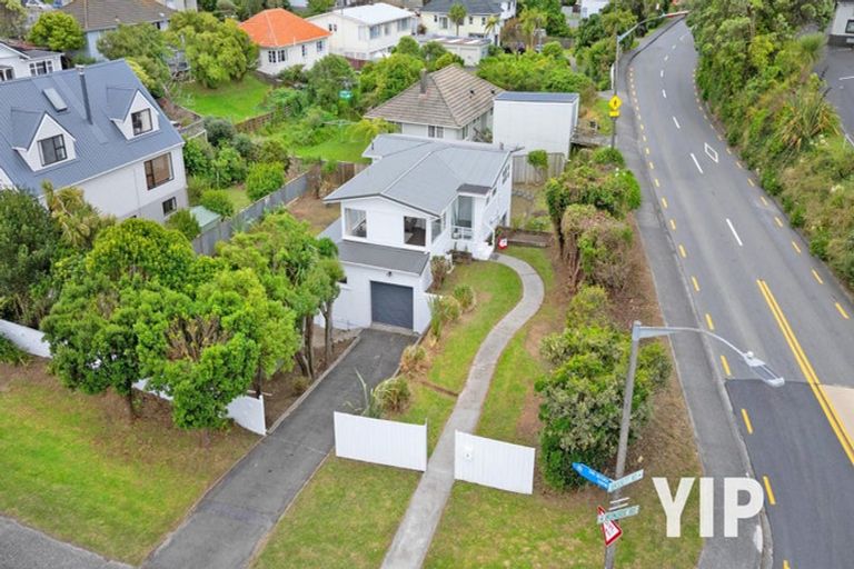 Photo of property in 2 Ironside Road, Johnsonville, Wellington, 6037