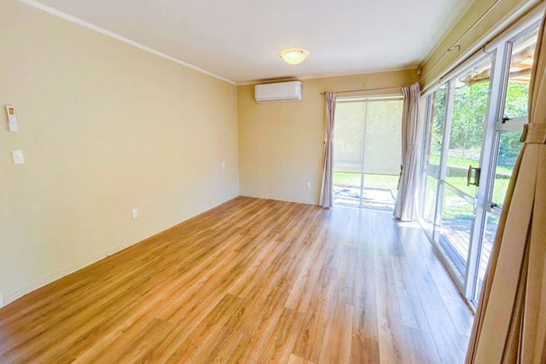 Photo of property in 4 Sailfish Drive, West Harbour, Auckland, 0618