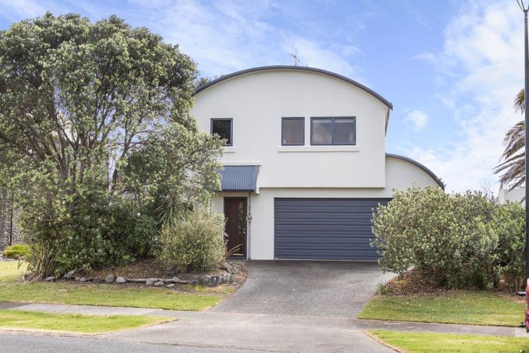 Photo of property in 14b Wakanoi Place, Bowentown, Waihi Beach, 3177