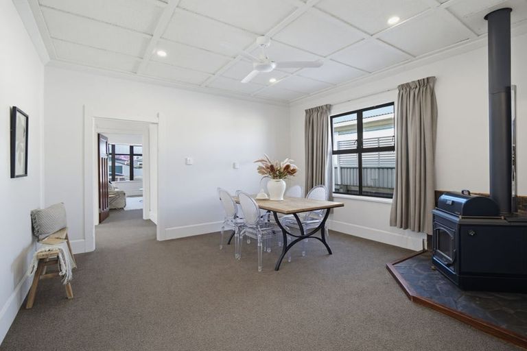 Photo of property in 77 Wellesley Road, Napier South, Napier, 4110