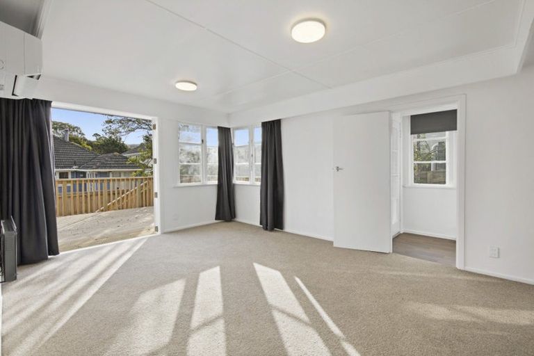 Photo of property in 86a Dimock Street, Titahi Bay, Porirua, 5022