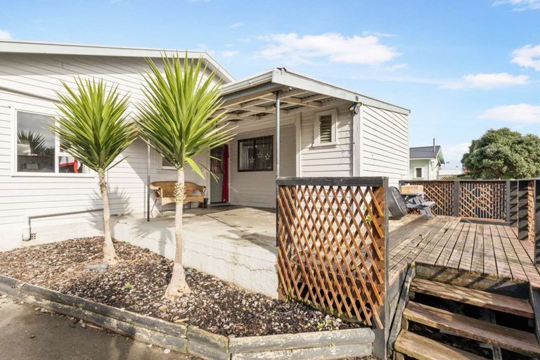 Photo of property in 44 Puriri Street, Gonville, Whanganui, 4501