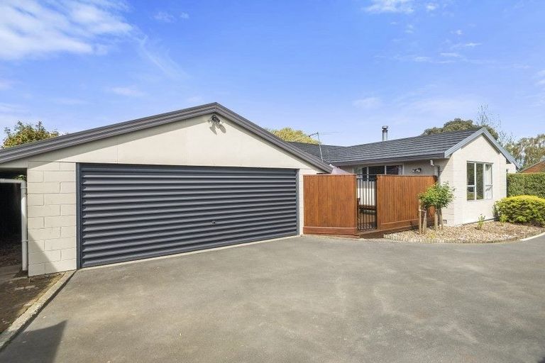 Photo of property in 15 Muir Avenue, Halswell, Christchurch, 8025
