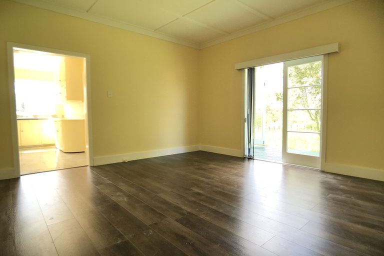 Photo of property in 5 Diamond Lane, Riverhead, 0793