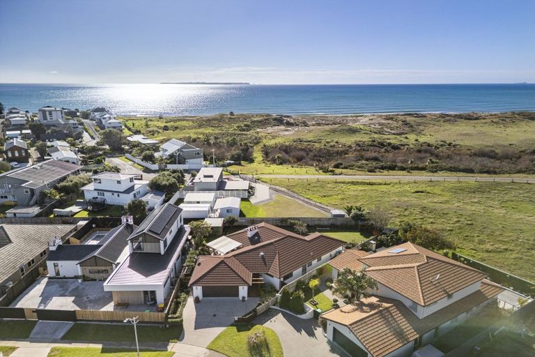 Photo of property in 23 Coral Drive, Papamoa Beach, Papamoa, 3118