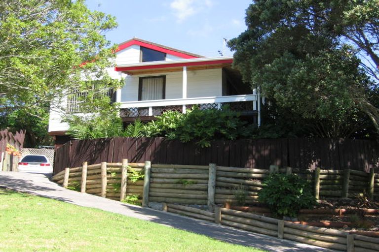 Photo of property in 22 Lingham Crescent, Torbay, Auckland, 0630