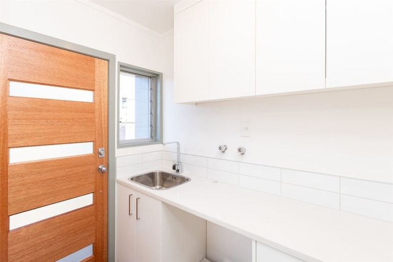 Photo of property in 1/1243 Victoria Street, Whitiora, Hamilton, 3200