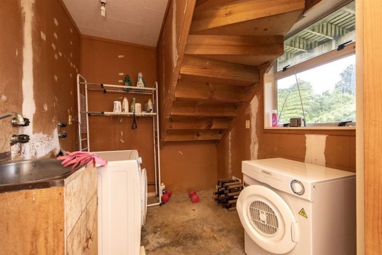 Photo of property in 95-97 Percy Dyett Drive, Karori, Wellington, 6012