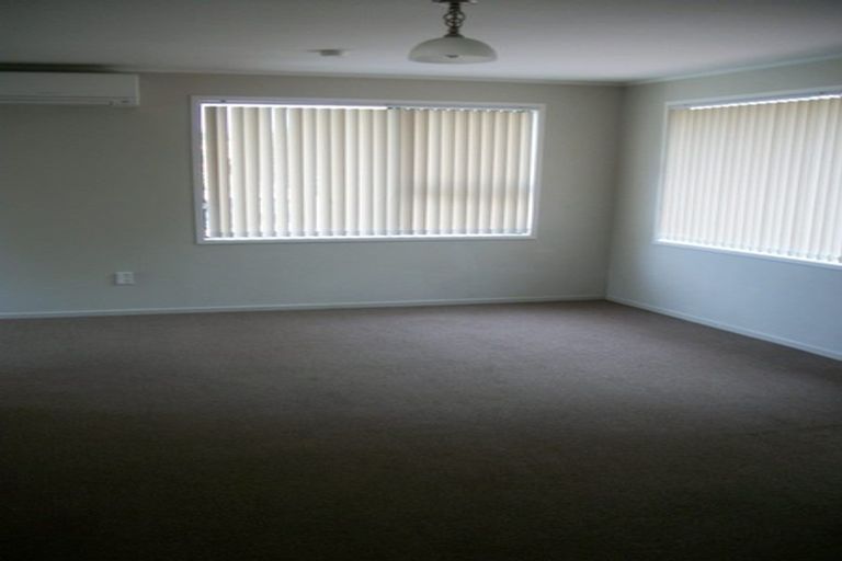 Photo of property in 537 Swanson Road, Ranui, Auckland, 0612