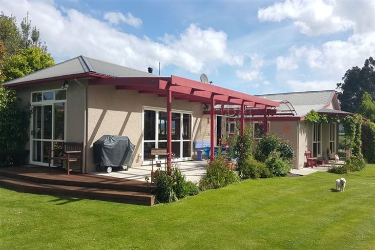 Photo of property in 9 Pembroke Street, Waimate, 7980