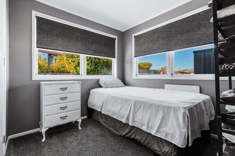 Photo of property in 2a Ward Place, Richmond Heights, Taupo, 3330