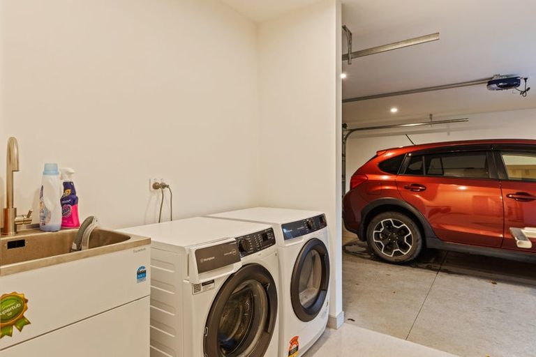 Photo of property in 23b Sycamore Grove, Lower Vogeltown, New Plymouth, 4310