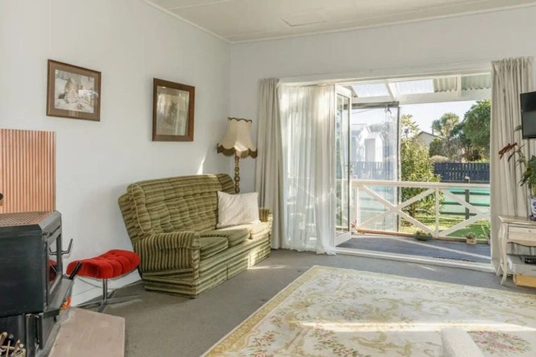 Photo of property in 2 Curtis Street, Hector, 7822