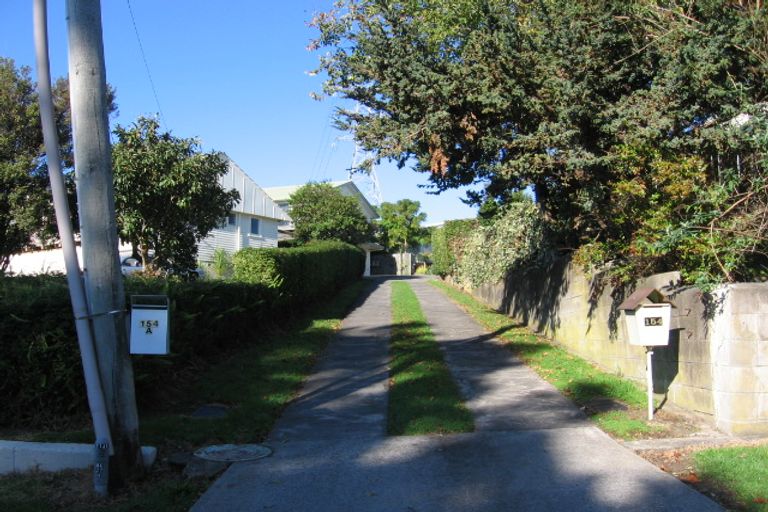 Photo of property in 154 Tiroroa Avenue, Te Atatu South, Auckland, 0610